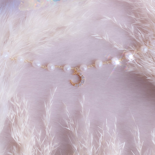 Moonlight Pearl Choker