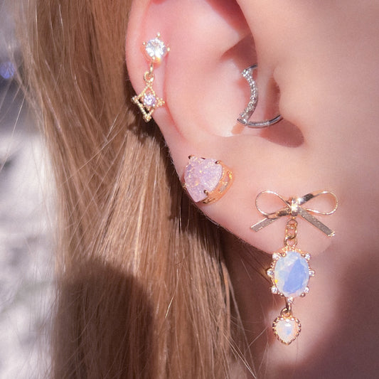 Pretty Stone Heart Stud