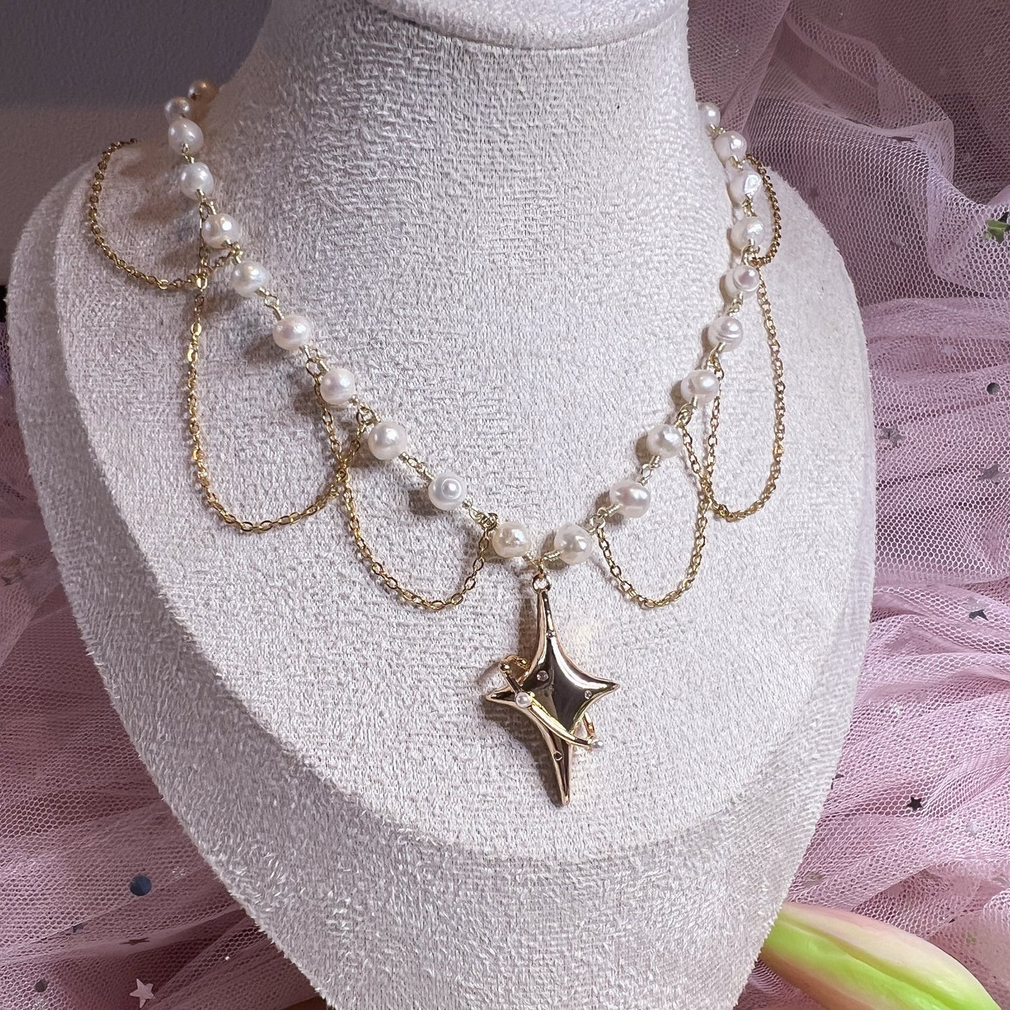 Gothic Chandelier Pearl Choker