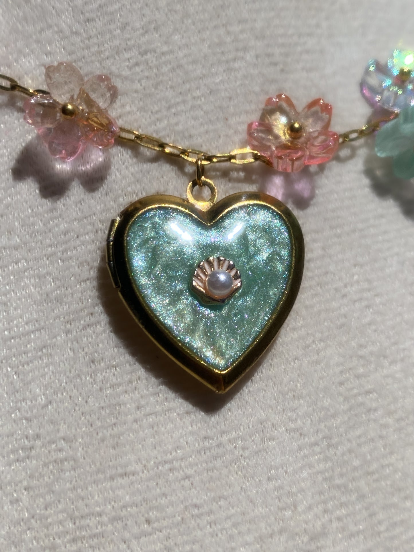 Mermaid Paradise Island Memory Locket | Azure Shell Glitter Crystal Heart Keepsake