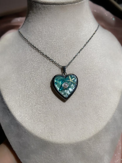 Mermaid Treasure Memory Locket | Azure Shell Glitter Crystal Heart Keepsake