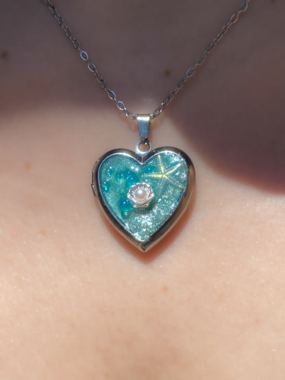 Mermaid Treasure Memory Locket | Azure Shell Glitter Crystal Heart Keepsake