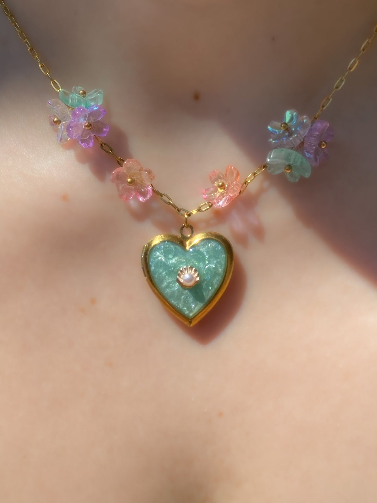 Mermaid Paradise Island Memory Locket | Azure Shell Glitter Crystal Heart Keepsake