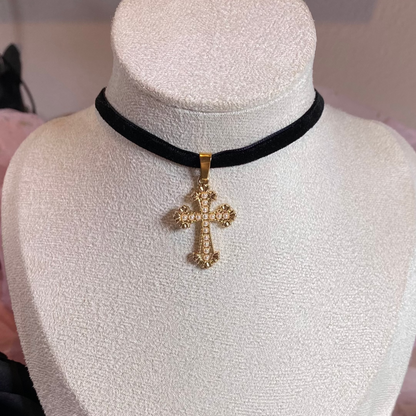 Maiden Cross Choker