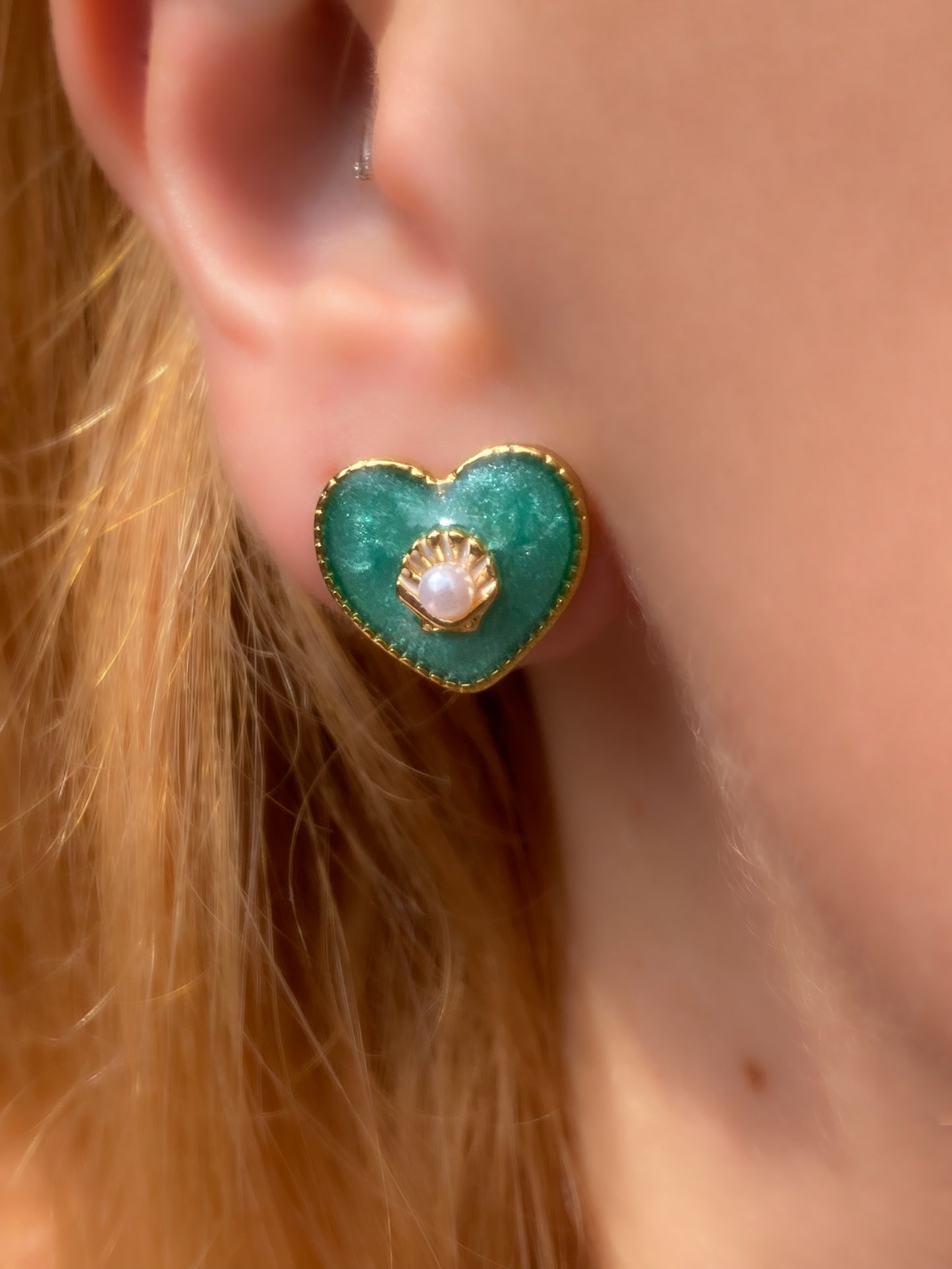 Mermaid Treasure Heart Stud Earrings | Azure Shell Glitter Crystal Heart