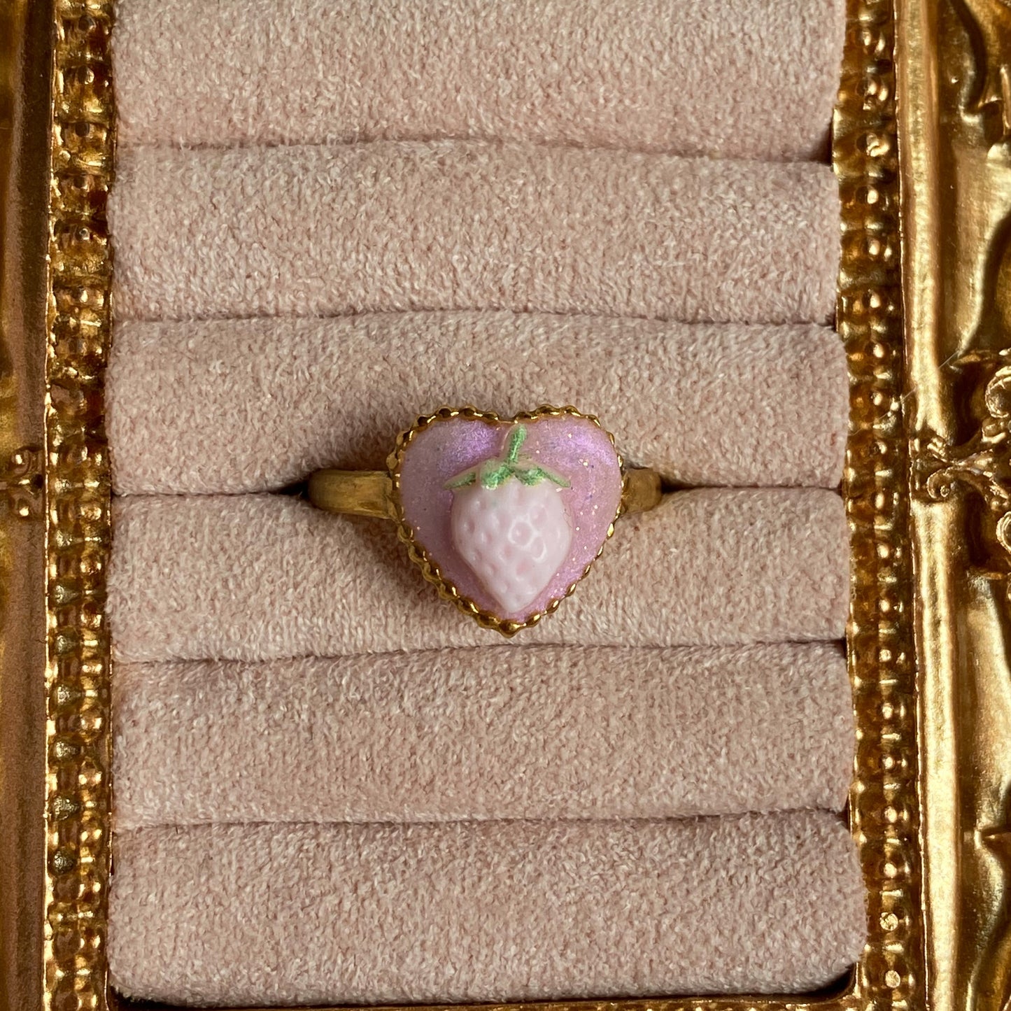 Strawberry Cake Ring