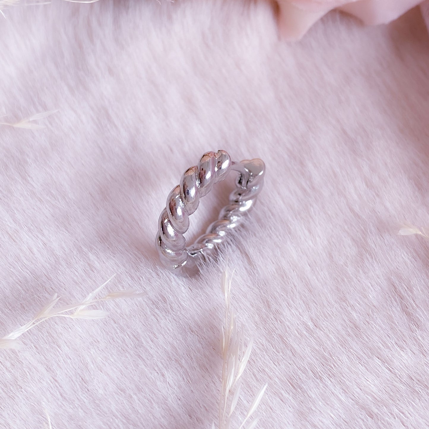 Chunky Cute Twisted Hoop