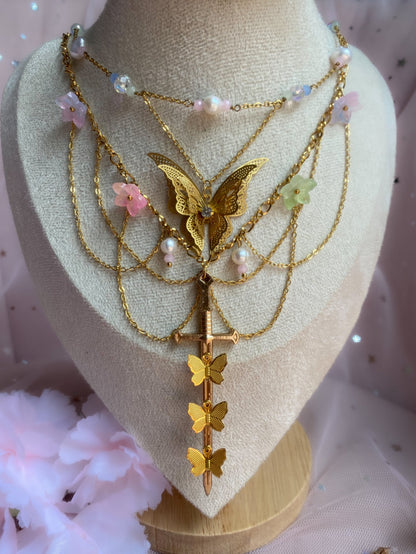 A Knight's Repose Necklace