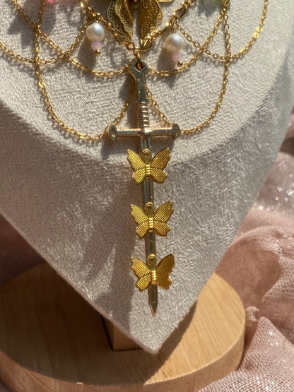 A Knight's Repose Necklace