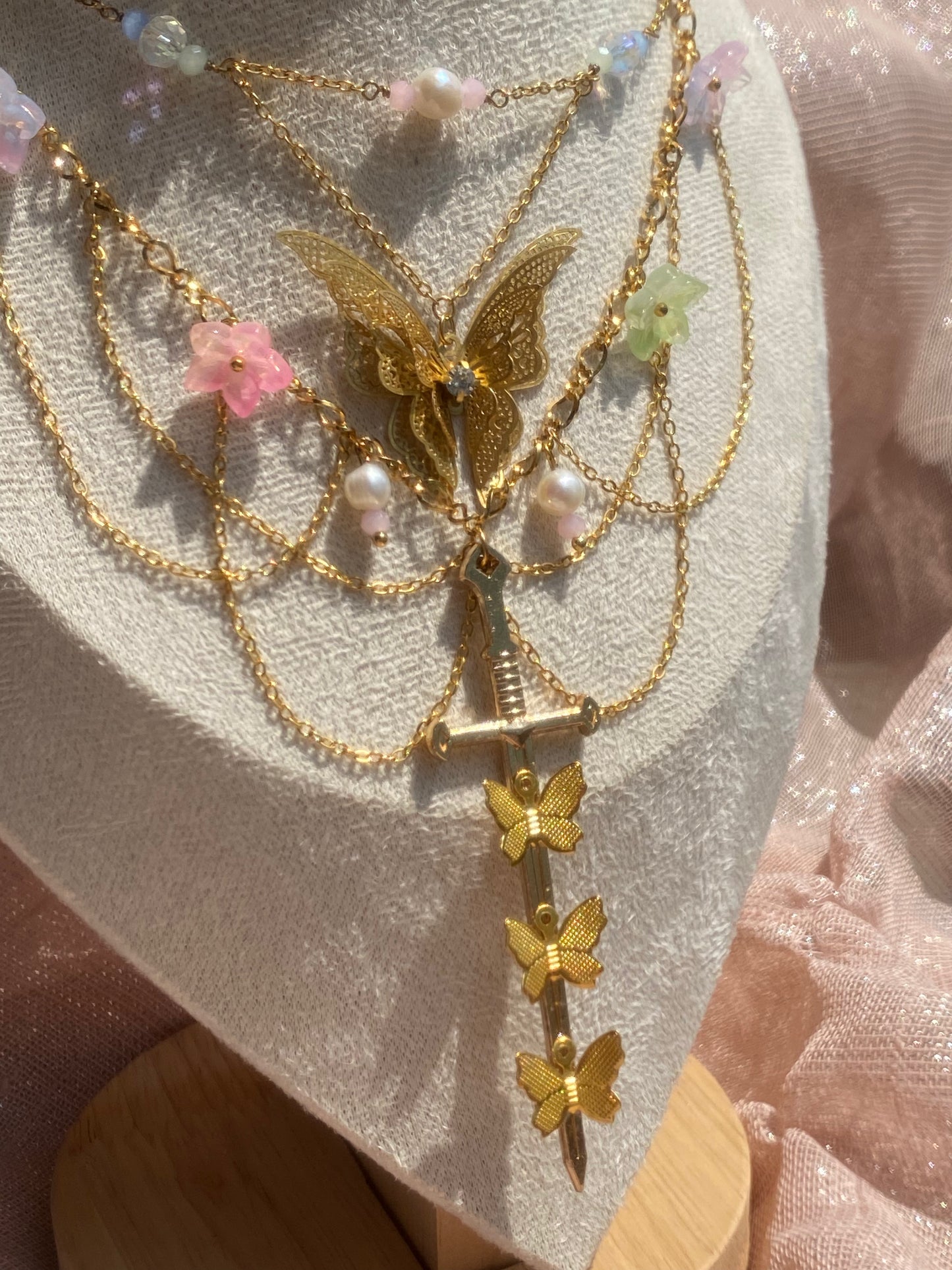 A Knight's Repose Necklace