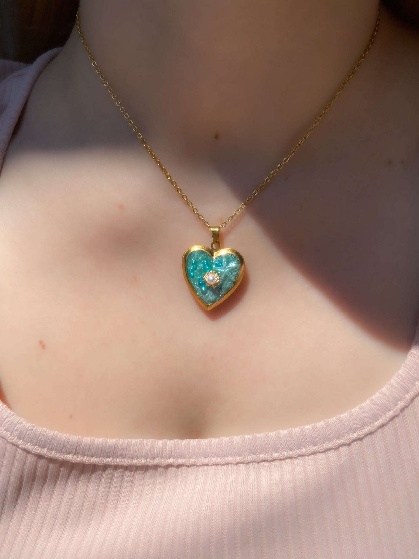 Mermaid Treasure Memory Locket | Azure Shell Glitter Crystal Heart Keepsake